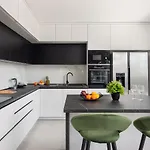 Lucas - Luxury With Parking Apartment *
