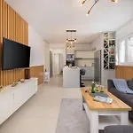 Apartment Lucas - Luxury With Parking
