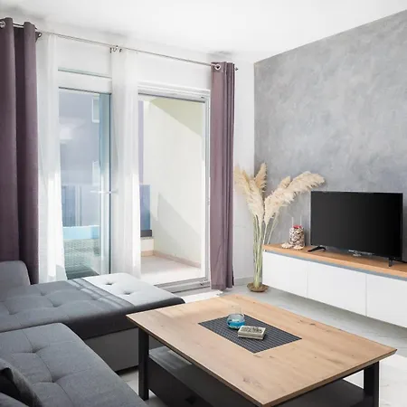 Lucas - Luxury With Parking Apartamento Makarska
