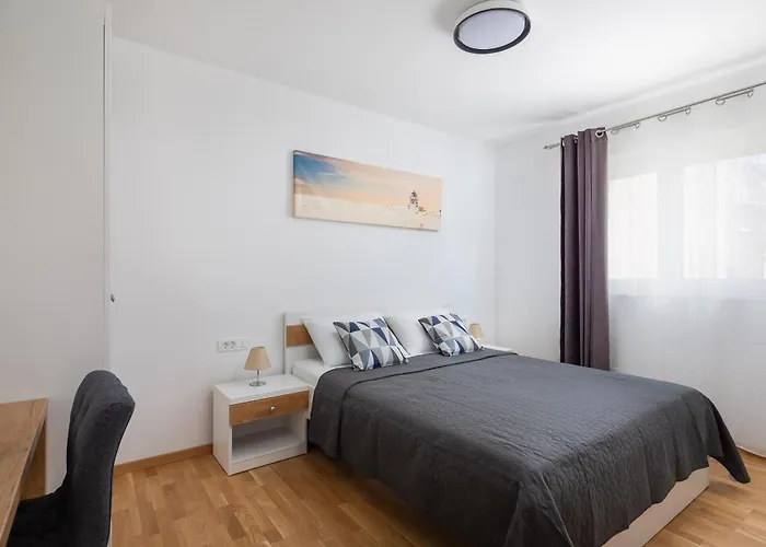 Lucas - Luxury With Parking Daire *