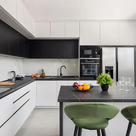 Lucas - Luxury With Parking Διαμέρισμα *