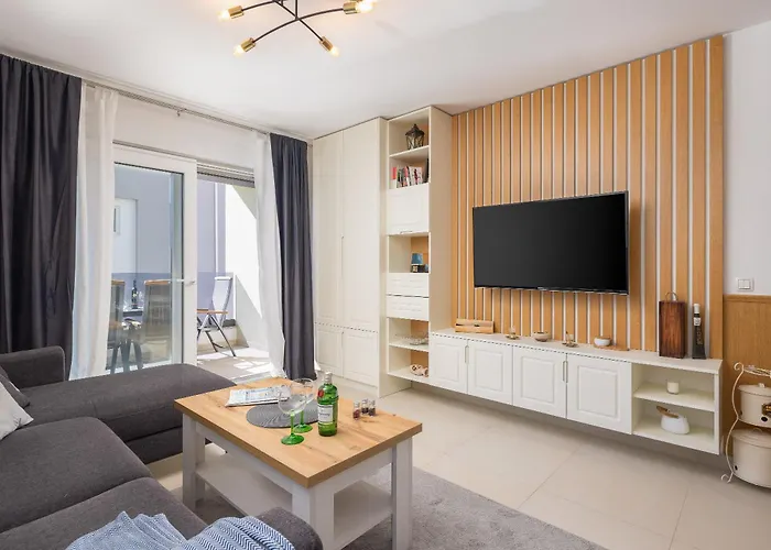 Lucas - Luxury With Parking Apartment