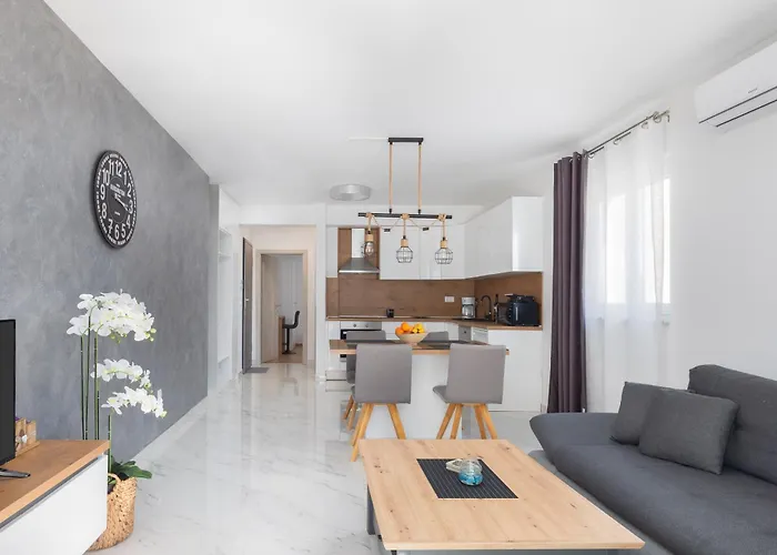 Apartment Lucas - Luxury With Parking